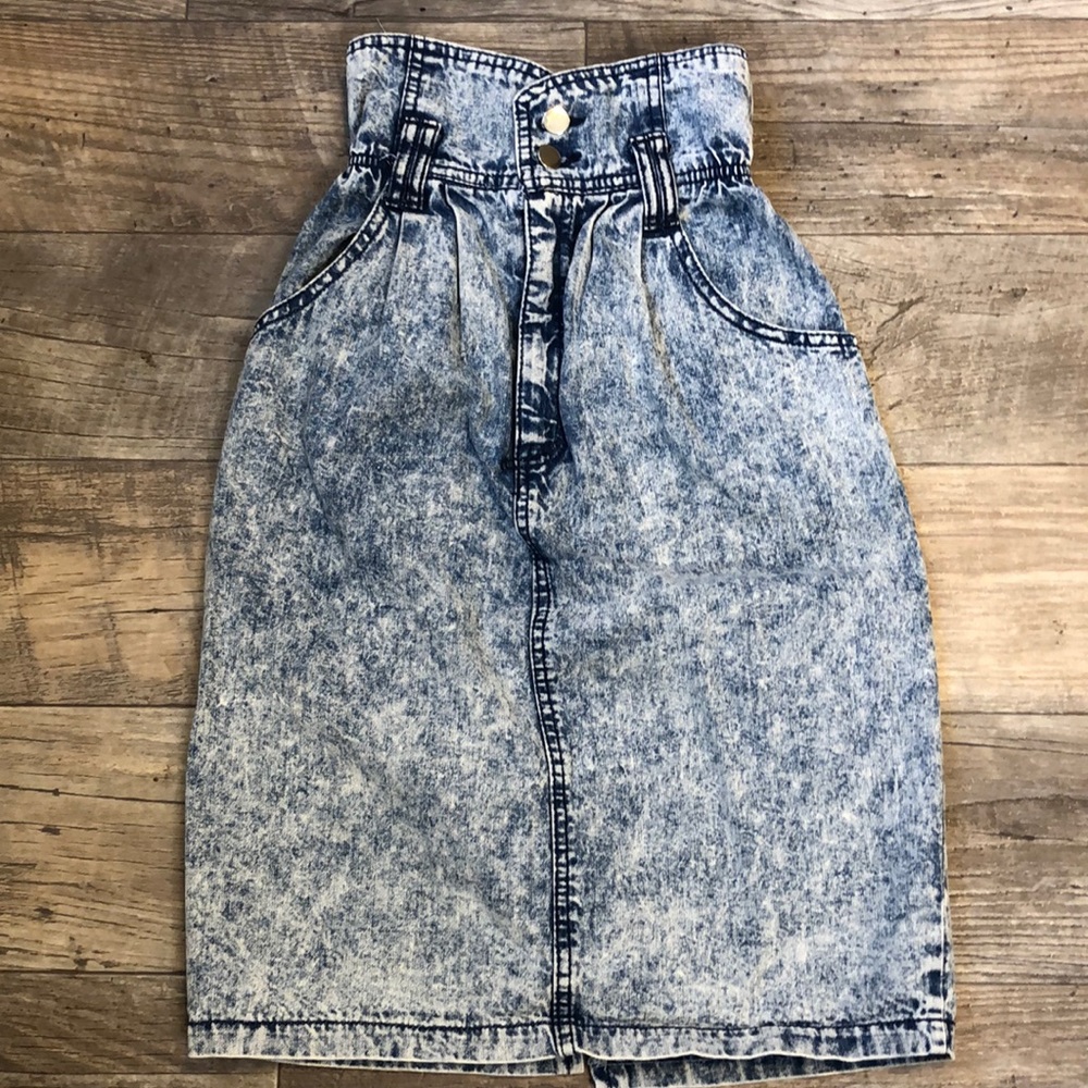Vintage 80s midi skirt with high waist